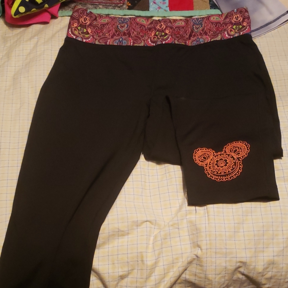 Athletic pants